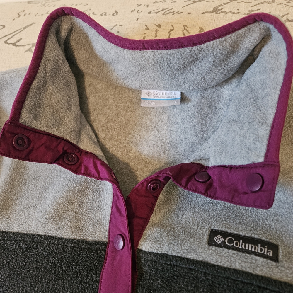Womens Columbia Gray Magenta Pullover Fleece Like New Sz Large - Picture 2 of 3